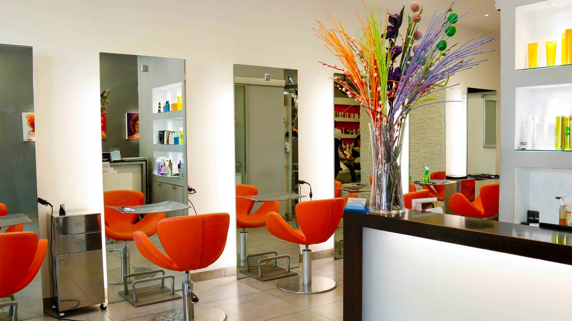 immagine di copertina del salone per parrucchieri cosmea hair studio a roma